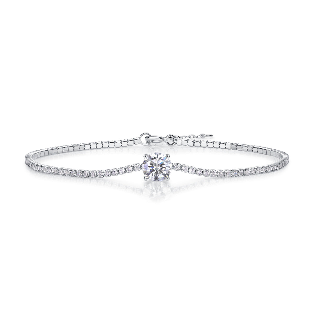 Brilliant Minimalist Round-cut Solitaire Silver Moissanite Bracelet