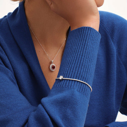 Brilliant Minimalist Round-cut Solitaire Silver Moissanite Bracelet